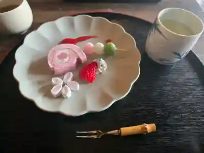 柳谷観音　楊谷寺の{uncategorized: "未分類", other: "その他", undefined: "問題あり", building: "その他建物", grave: "お墓", sacred_gate: "鳥居", guardian: "狛犬", statue: "像", buddha: "仏像", history: "歴史", nature: "自然", garden: "庭園", animal: "動物", pagoda: "塔", temizu: "手水舎", mountain_gate: "山門・神門", sanctuary: "本殿・本堂", subordinate: "末社・摂社", art: "芸術", scenery: "景色", jizo: "地蔵", ema: "絵馬", goshuin: "御朱印", omikuji: "おみくじ", items: "授与品その他", amulet: "お守り", goshuincho: "御朱印帳", eats: "食事", festival: "お祭り", votive_dance: "神楽", shichigosan: "七五三参", wedding: "結婚式", experience: "体験その他", initially: "初詣", around: "周辺", anti_infection: "感染症対策"}