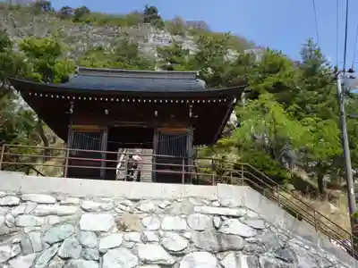 阿武隈神社の山門・神門