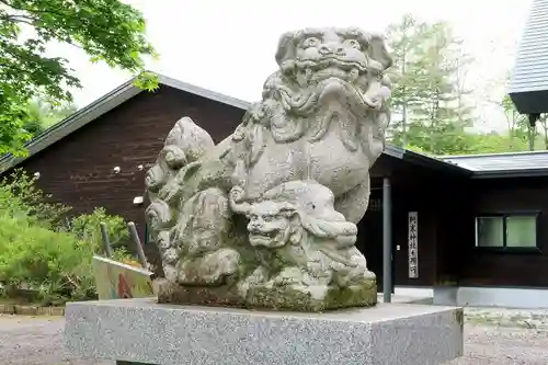 阿寒神社の狛犬