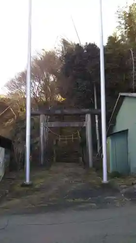 神明雷神社の鳥居