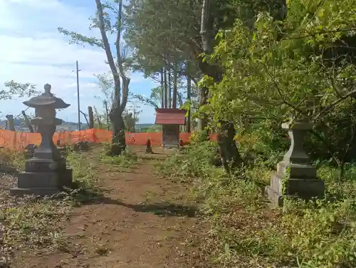 鹿島神社の{uncategorized: "未分類", other: "その他", undefined: "問題あり", building: "その他建物", grave: "お墓", sacred_gate: "鳥居", guardian: "狛犬", statue: "像", buddha: "仏像", history: "歴史", nature: "自然", garden: "庭園", animal: "動物", pagoda: "塔", temizu: "手水舎", mountain_gate: "山門・神門", sanctuary: "本殿・本堂", subordinate: "末社・摂社", art: "芸術", scenery: "景色", jizo: "地蔵", ema: "絵馬", goshuin: "御朱印", omikuji: "おみくじ", items: "授与品その他", amulet: "お守り", goshuincho: "御朱印帳", eats: "食事", festival: "お祭り", votive_dance: "神楽", shichigosan: "七五三参", wedding: "結婚式", experience: "体験その他", initially: "初詣", around: "周辺", anti_infection: "感染症対策"}
