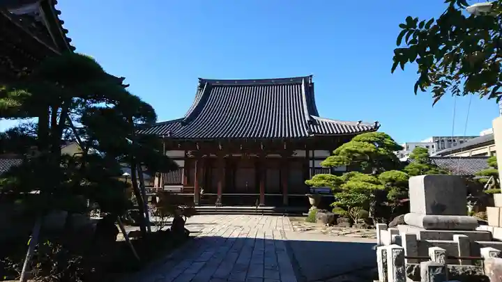 超願寺の本殿・本堂