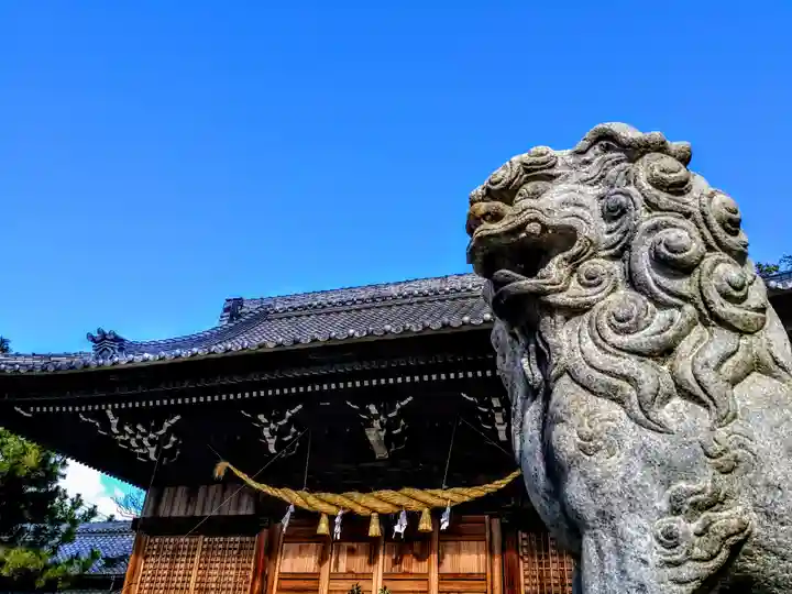 神明社(道場山神明社)の狛犬