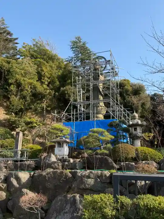 天嶽院の{uncategorized: "未分類", other: "その他", undefined: "問題あり", building: "その他建物", grave: "お墓", sacred_gate: "鳥居", guardian: "狛犬", statue: "像", buddha: "仏像", history: "歴史", nature: "自然", garden: "庭園", animal: "動物", pagoda: "塔", temizu: "手水舎", mountain_gate: "山門・神門", sanctuary: "本殿・本堂", subordinate: "末社・摂社", art: "芸術", scenery: "景色", jizo: "地蔵", ema: "絵馬", goshuin: "御朱印", omikuji: "おみくじ", items: "授与品その他", amulet: "お守り", goshuincho: "御朱印帳", eats: "食事", festival: "お祭り", votive_dance: "神楽", shichigosan: "七五三参", wedding: "結婚式", experience: "体験その他", initially: "初詣", around: "周辺", anti_infection: "感染症対策"}
