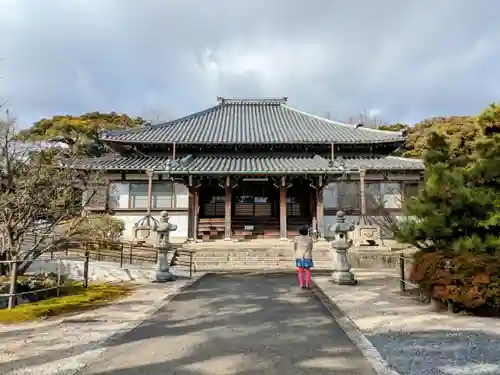 興正寺の本殿・本堂