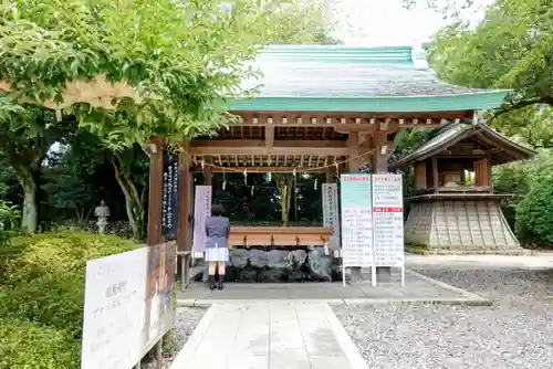 砥鹿神社（里宮）の手水舎