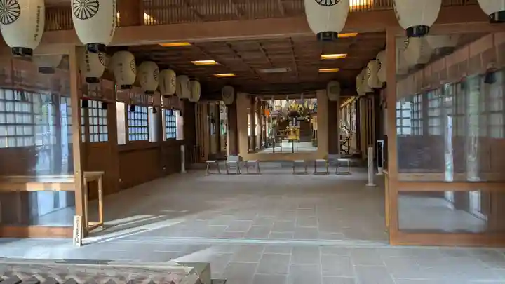 射水神社の本殿・本堂