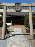 了義院の{uncategorized: "未分類", other: "その他", undefined: "問題あり", building: "その他建物", grave: "お墓", sacred_gate: "鳥居", guardian: "狛犬", statue: "像", buddha: "仏像", history: "歴史", nature: "自然", garden: "庭園", animal: "動物", pagoda: "塔", temizu: "手水舎", mountain_gate: "山門・神門", sanctuary: "本殿・本堂", subordinate: "末社・摂社", art: "芸術", scenery: "景色", jizo: "地蔵", ema: "絵馬", goshuin: "御朱印", omikuji: "おみくじ", items: "授与品その他", amulet: "お守り", goshuincho: "御朱印帳", eats: "食事", festival: "お祭り", votive_dance: "神楽", shichigosan: "七五三参", wedding: "結婚式", experience: "体験その他", initially: "初詣", around: "周辺", anti_infection: "感染症対策"}