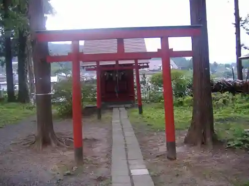 三ツ石神社の鳥居