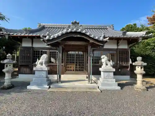八柱神社の本殿・本堂