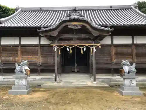 伊勢久留麻神社の本殿・本堂