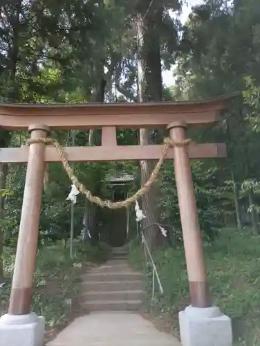 八幡神社の{uncategorized: "未分類", other: "その他", undefined: "問題あり", building: "その他建物", grave: "お墓", sacred_gate: "鳥居", guardian: "狛犬", statue: "像", buddha: "仏像", history: "歴史", nature: "自然", garden: "庭園", animal: "動物", pagoda: "塔", temizu: "手水舎", mountain_gate: "山門・神門", sanctuary: "本殿・本堂", subordinate: "末社・摂社", art: "芸術", scenery: "景色", jizo: "地蔵", ema: "絵馬", goshuin: "御朱印", omikuji: "おみくじ", items: "授与品その他", amulet: "お守り", goshuincho: "御朱印帳", eats: "食事", festival: "お祭り", votive_dance: "神楽", shichigosan: "七五三参", wedding: "結婚式", experience: "体験その他", initially: "初詣", around: "周辺", anti_infection: "感染症対策"}
