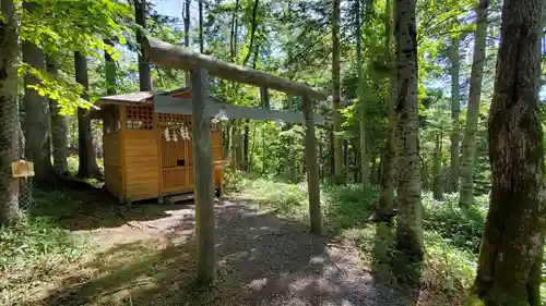 阿寒岳神社奥之院の鳥居