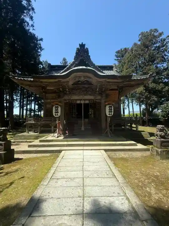 守りの神 藤基神社の{uncategorized: "未分類", other: "その他", undefined: "問題あり", building: "その他建物", grave: "お墓", sacred_gate: "鳥居", guardian: "狛犬", statue: "像", buddha: "仏像", history: "歴史", nature: "自然", garden: "庭園", animal: "動物", pagoda: "塔", temizu: "手水舎", mountain_gate: "山門・神門", sanctuary: "本殿・本堂", subordinate: "末社・摂社", art: "芸術", scenery: "景色", jizo: "地蔵", ema: "絵馬", goshuin: "御朱印", omikuji: "おみくじ", items: "授与品その他", amulet: "お守り", goshuincho: "御朱印帳", eats: "食事", festival: "お祭り", votive_dance: "神楽", shichigosan: "七五三参", wedding: "結婚式", experience: "体験その他", initially: "初詣", around: "周辺", anti_infection: "感染症対策"}