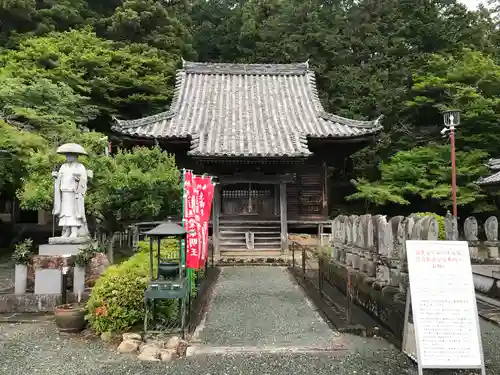 赤岩寺の本殿・本堂