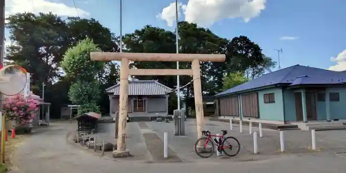 神明社の鳥居