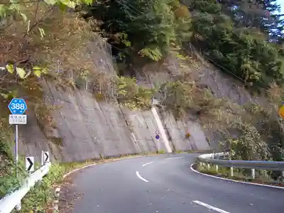 岩瀧不動堂(静岡県)