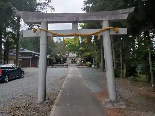 諏訪神社の鳥居