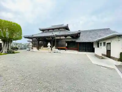 長福寺の{uncategorized: "未分類", other: "その他", undefined: "問題あり", building: "その他建物", grave: "お墓", sacred_gate: "鳥居", guardian: "狛犬", statue: "像", buddha: "仏像", history: "歴史", nature: "自然", garden: "庭園", animal: "動物", pagoda: "塔", temizu: "手水舎", mountain_gate: "山門・神門", sanctuary: "本殿・本堂", subordinate: "末社・摂社", art: "芸術", scenery: "景色", jizo: "地蔵", ema: "絵馬", goshuin: "御朱印", omikuji: "おみくじ", items: "授与品その他", amulet: "お守り", goshuincho: "御朱印帳", eats: "食事", festival: "お祭り", votive_dance: "神楽", shichigosan: "七五三参", wedding: "結婚式", experience: "体験その他", initially: "初詣", around: "周辺", anti_infection: "感染症対策"}