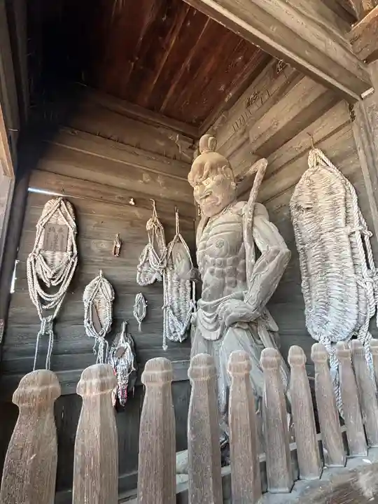 斑鳩寺の山門・神門