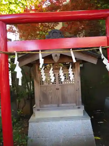 産千代稲荷神社の末社・摂社