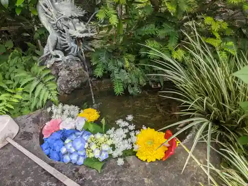玉眞院玉川大師の手水舎