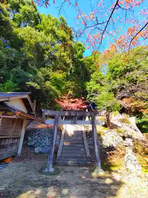 鷲尾神社(吉野町)の鳥居