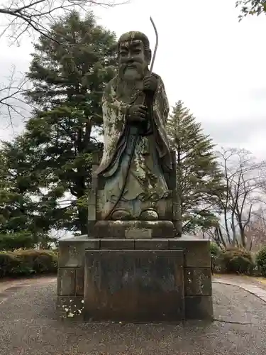 足羽神社の像