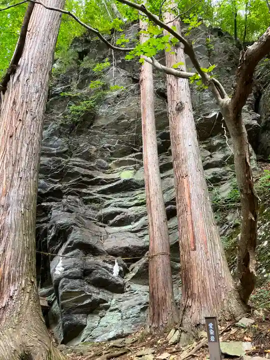 小菅神社奥社(長野県)