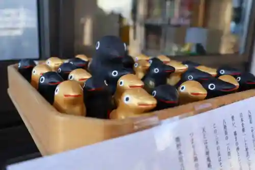 立川熊野神社の{uncategorized: "未分類", other: "その他", undefined: "問題あり", building: "その他建物", grave: "お墓", sacred_gate: "鳥居", guardian: "狛犬", statue: "像", buddha: "仏像", history: "歴史", nature: "自然", garden: "庭園", animal: "動物", pagoda: "塔", temizu: "手水舎", mountain_gate: "山門・神門", sanctuary: "本殿・本堂", subordinate: "末社・摂社", art: "芸術", scenery: "景色", jizo: "地蔵", ema: "絵馬", goshuin: "御朱印", omikuji: "おみくじ", items: "授与品その他", amulet: "お守り", goshuincho: "御朱印帳", eats: "食事", festival: "お祭り", votive_dance: "神楽", shichigosan: "七五三参", wedding: "結婚式", experience: "体験その他", initially: "初詣", around: "周辺", anti_infection: "感染症対策"}