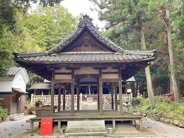 布施神社(滋賀県)