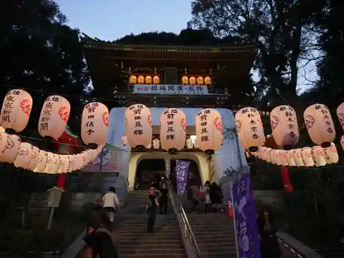 江島神社の山門