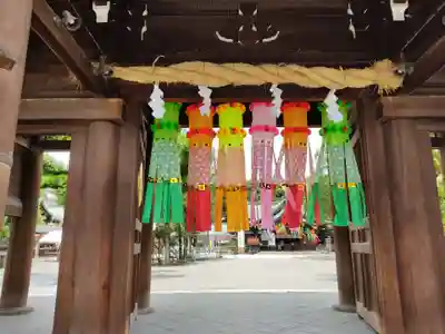 真清田神社の山門・神門