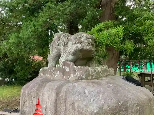 神明神社の狛犬