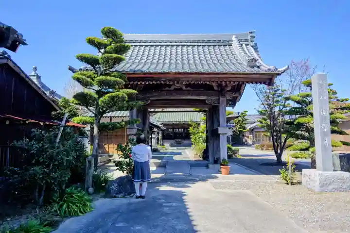 明栄寺(明榮寺)の{uncategorized: "未分類", other: "その他", undefined: "問題あり", building: "その他建物", grave: "お墓", sacred_gate: "鳥居", guardian: "狛犬", statue: "像", buddha: "仏像", history: "歴史", nature: "自然", garden: "庭園", animal: "動物", pagoda: "塔", temizu: "手水舎", mountain_gate: "山門・神門", sanctuary: "本殿・本堂", subordinate: "末社・摂社", art: "芸術", scenery: "景色", jizo: "地蔵", ema: "絵馬", goshuin: "御朱印", omikuji: "おみくじ", items: "授与品その他", amulet: "お守り", goshuincho: "御朱印帳", eats: "食事", festival: "お祭り", votive_dance: "神楽", shichigosan: "七五三参", wedding: "結婚式", experience: "体験その他", initially: "初詣", around: "周辺", anti_infection: "感染症対策"}