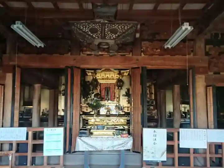 西願寺の本殿・本堂