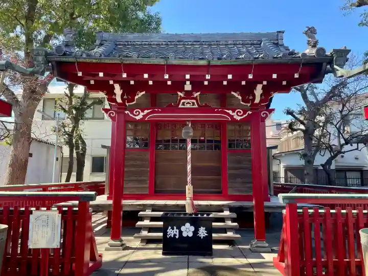 北野天神(仲六郷北野神社)の{uncategorized: "未分類", other: "その他", undefined: "問題あり", building: "その他建物", grave: "お墓", sacred_gate: "鳥居", guardian: "狛犬", statue: "像", buddha: "仏像", history: "歴史", nature: "自然", garden: "庭園", animal: "動物", pagoda: "塔", temizu: "手水舎", mountain_gate: "山門・神門", sanctuary: "本殿・本堂", subordinate: "末社・摂社", art: "芸術", scenery: "景色", jizo: "地蔵", ema: "絵馬", goshuin: "御朱印", omikuji: "おみくじ", items: "授与品その他", amulet: "お守り", goshuincho: "御朱印帳", eats: "食事", festival: "お祭り", votive_dance: "神楽", shichigosan: "七五三参", wedding: "結婚式", experience: "体験その他", initially: "初詣", around: "周辺", anti_infection: "感染症対策"}