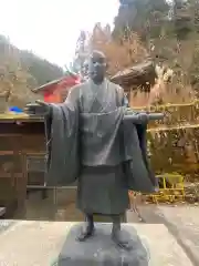 代々木神社の仏像