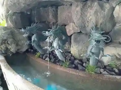 成田山深川不動堂(新勝寺東京別院)の手水舎