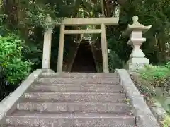 八幡社の鳥居