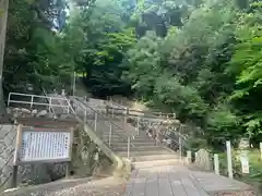 泉神社の建物その他