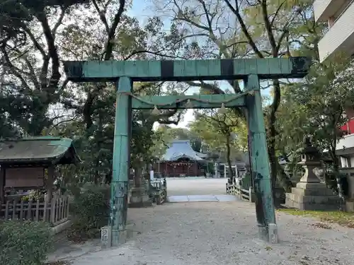 諏訪神社の鳥居