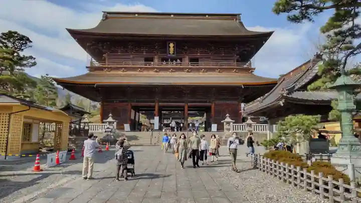 善光寺の山門・神門