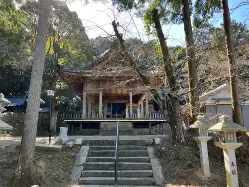 新宮神社の本殿