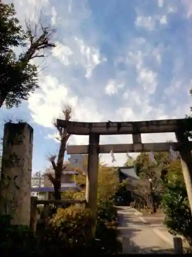 鳩森八幡神社の鳥居