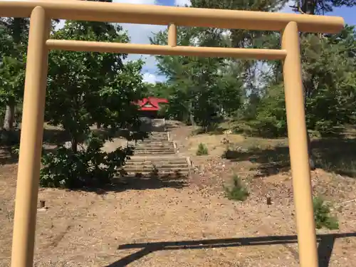 共成神社の鳥居