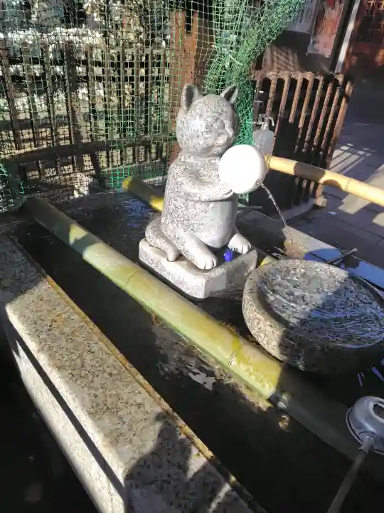 荻窪白山神社の{uncategorized: "未分類", other: "その他", undefined: "問題あり", building: "その他建物", grave: "お墓", sacred_gate: "鳥居", guardian: "狛犬", statue: "像", buddha: "仏像", history: "歴史", nature: "自然", garden: "庭園", animal: "動物", pagoda: "塔", temizu: "手水舎", mountain_gate: "山門・神門", sanctuary: "本殿・本堂", subordinate: "末社・摂社", art: "芸術", scenery: "景色", jizo: "地蔵", ema: "絵馬", goshuin: "御朱印", omikuji: "おみくじ", items: "授与品その他", amulet: "お守り", goshuincho: "御朱印帳", eats: "食事", festival: "お祭り", votive_dance: "神楽", shichigosan: "七五三参", wedding: "結婚式", experience: "体験その他", initially: "初詣", around: "周辺", anti_infection: "感染症対策"}