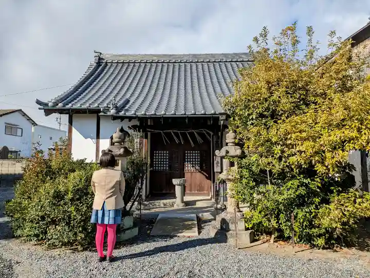 光明寺の本殿・本堂