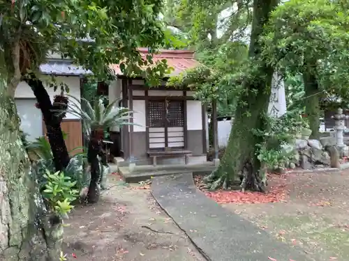 稲荷神社の末社