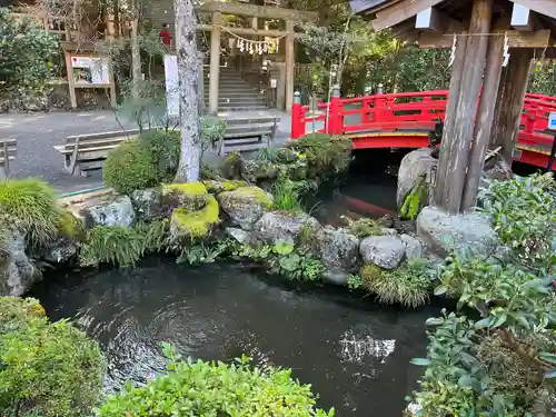 天河大辨財天社の庭園